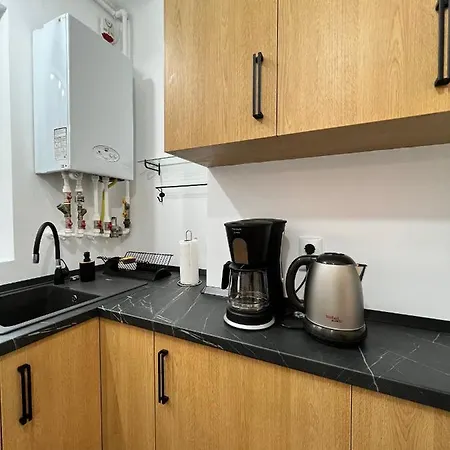 Hot Spot - - Sanador Victoriei Bucharest