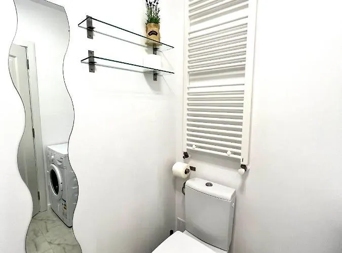 Hot Spot - - Sanador Victoriei * Bukarest