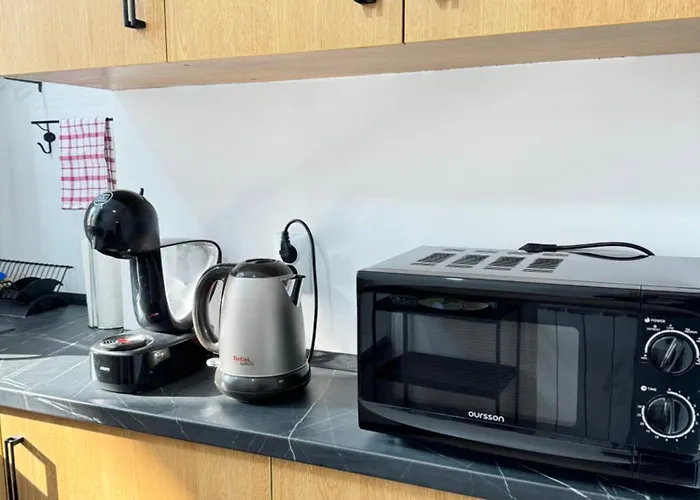 Hot Spot - - Sanador Victoriei * Bukarest