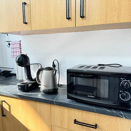 Hot Spot - - Sanador Victoriei * بوخارست